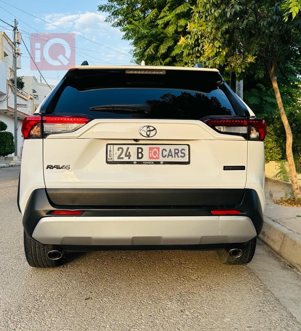 تويوتا راف 4